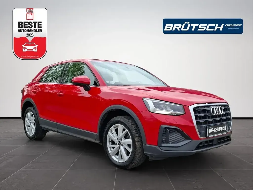 Gebraucht Audi Q2 Basis 150 PS (110 kW) 2022 Tangorot metallic SUV
