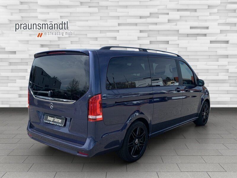 Gebraucht Mercedes V300 AMG 237 PS (174 kW) 2023 Othercolor Van / Kleinbus