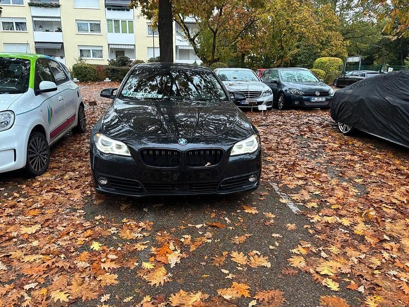 Schwarz Gebraucht 2016 BMW 530 Comfort Edition Limousine | 17.500 € (Superpreis) - Bild 1/4
