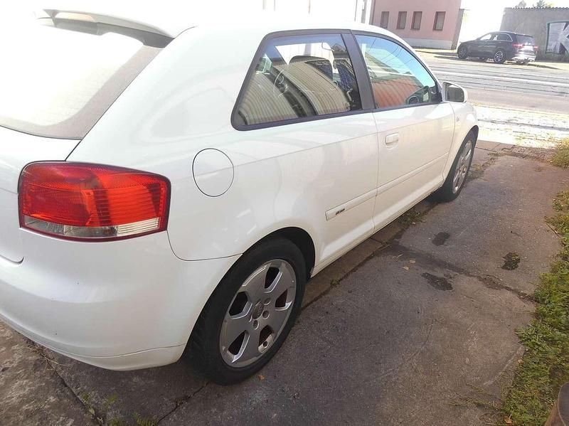 Gebraucht Audi A3 S-Line 105 PS (77 kW) 2007 Weiß Kleinwagen
