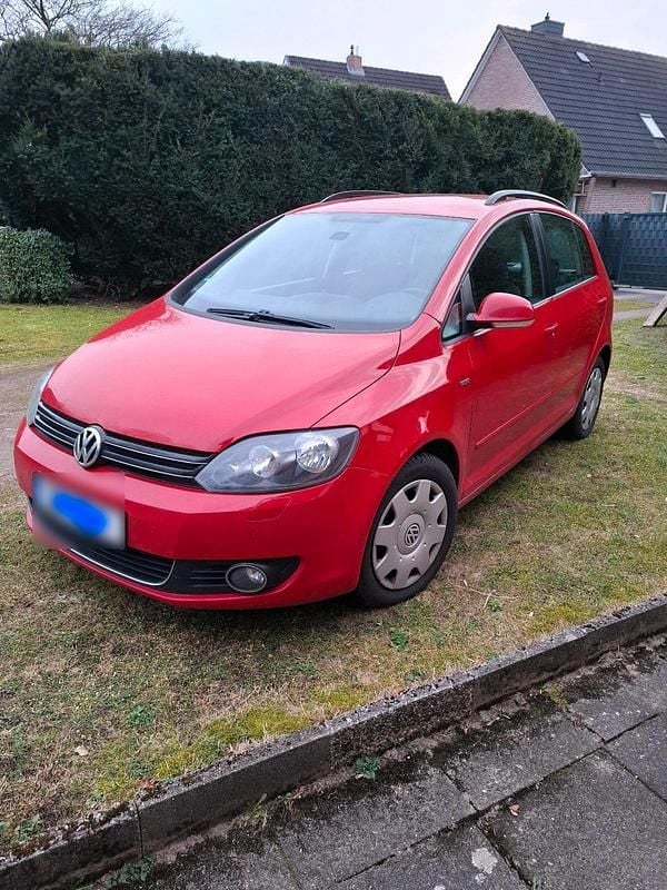 Gebraucht VW Golf VII 105 PS (77 kW) 2014 Rot Kleinwagen