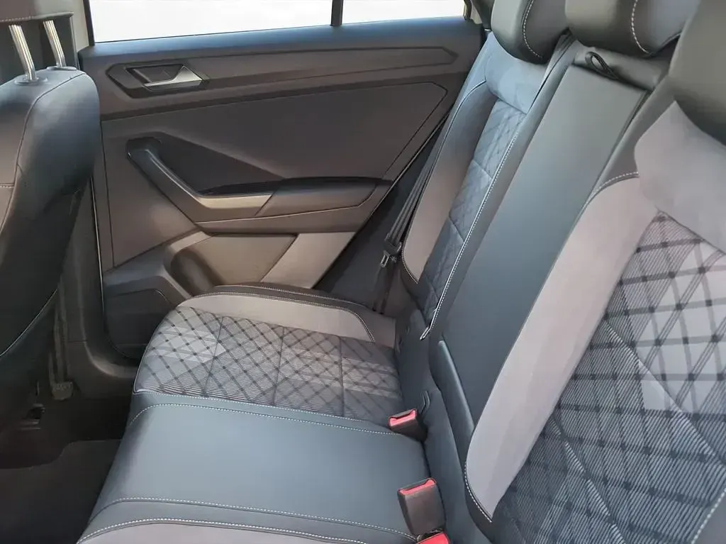 Gebraucht VW T-Roc R-line 110 PS (80 kW) 2024 Grau SUV