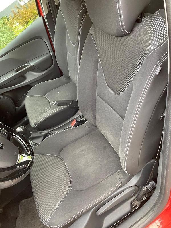 Rot Gebraucht 2014 Renault Clio IV Kleinwagen | 4.000 € (Fairer Preis) - Bild 1/4