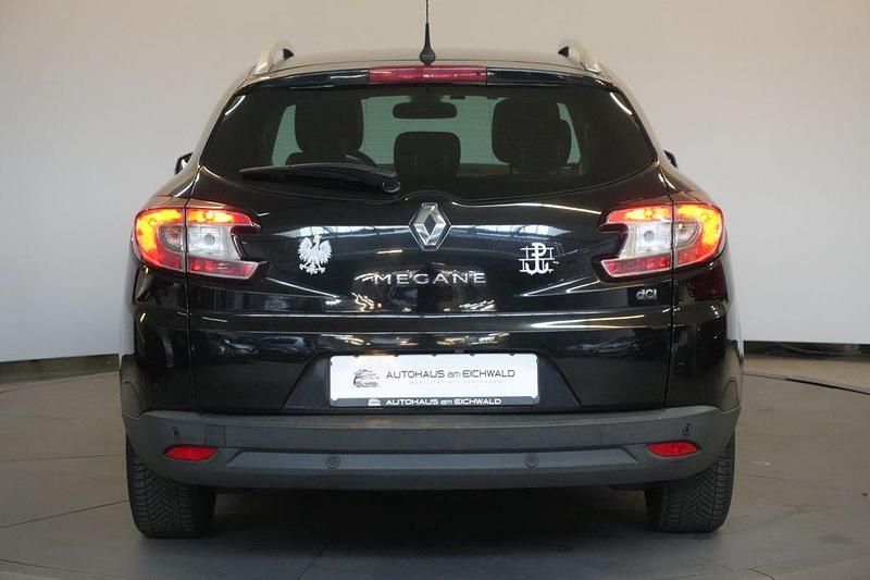 Gebraucht Renault Mégane III Bose Edition 110 PS (80 kW) 2016 Schwarz Limousine