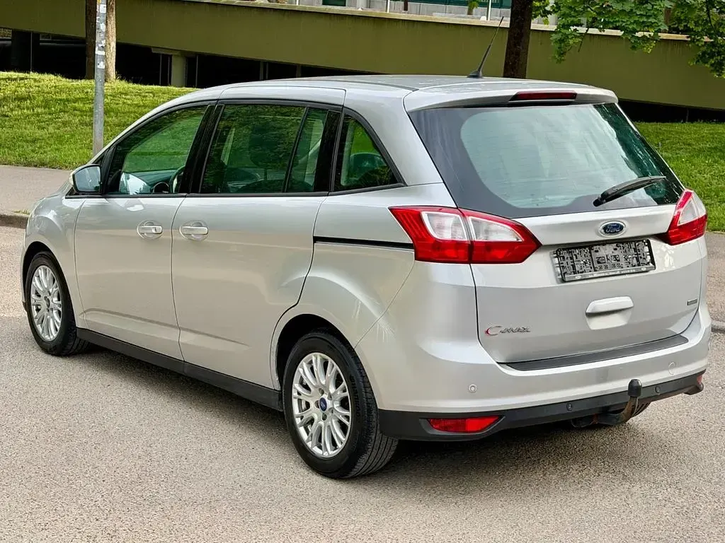 Gebraucht Ford Grand C-Max SYNC Edition 125 PS (91 kW) 2013 Silber Van / Kleinbus