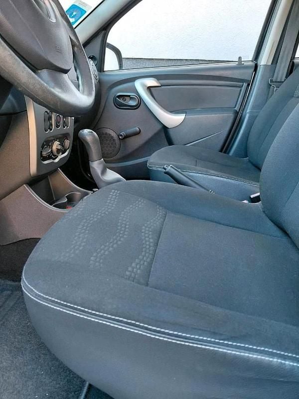 Gebraucht Dacia Sandero 87 PS (63 kW) 2010 Grau Limousine