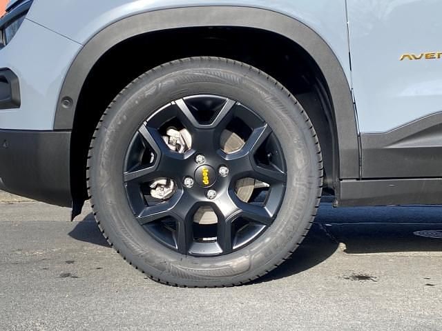 Neu Jeep Avenger North 145 PS (106 kW) 2026 Vr785/a) (grau SUV