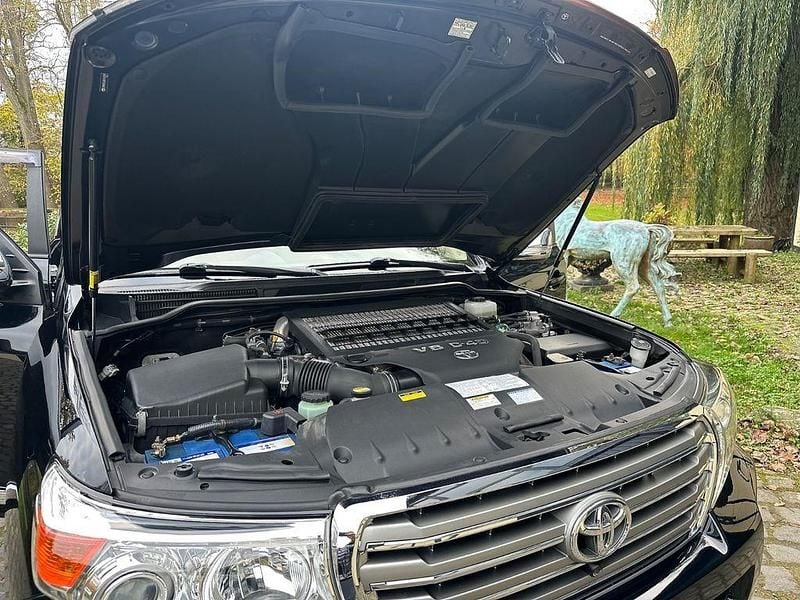 Gebraucht Toyota Land Cruiser Luxury 272 PS (200 kW) 2016 Schwarz SUV