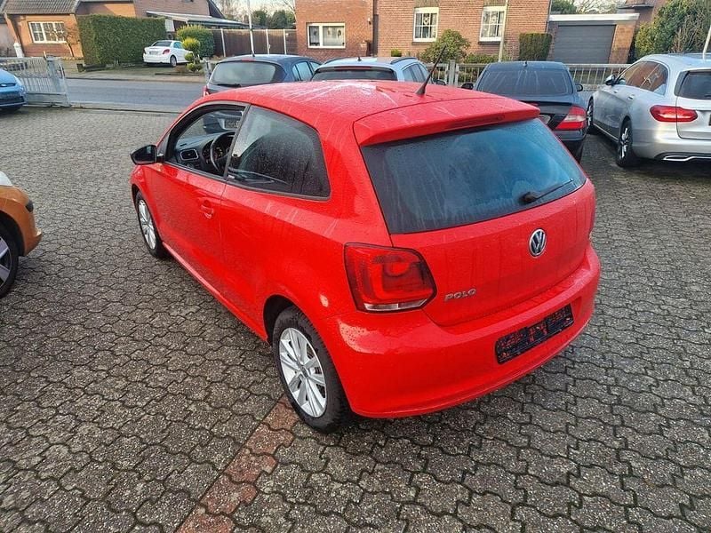 Gebraucht VW Polo Style 60 PS (44 kW) 2011 Rot Limousine
