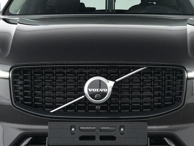 Gebraucht Volvo XC60 Plus 250 PS (183 kW) 2025 Platinum grey SUV