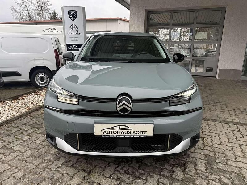 Neu Citroën C4 131 PS (96 kW) 2025 Manhattan grün Kleinwagen