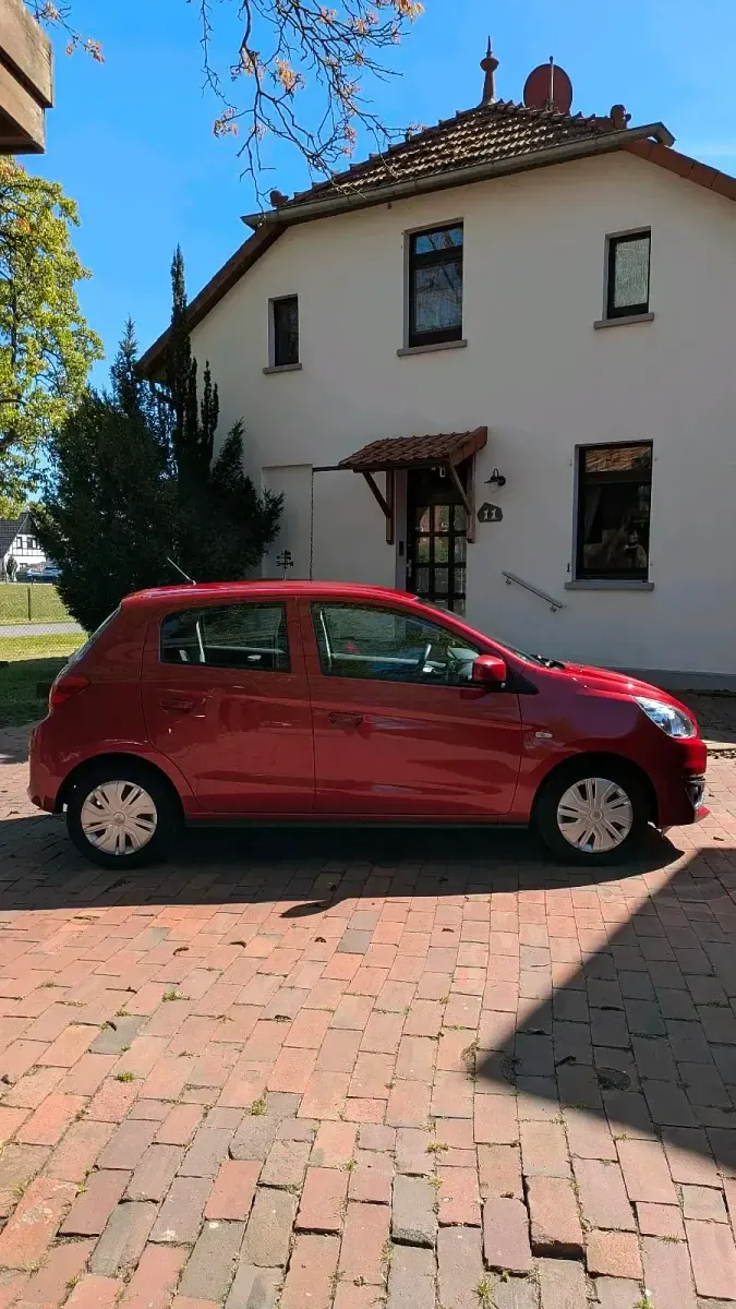 Gebraucht Mitsubishi Space Star 70 PS (51 kW) 2018 Rot Kleinwagen