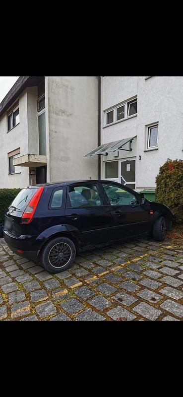 Gebraucht Ford Fiesta 69 PS (50 kW) 2004 Schwarz Kleinwagen
