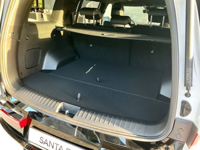 Gebraucht Hyundai Santa Fe Blackline 215 PS (158 kW) 2024 Creamy white / mic SUV