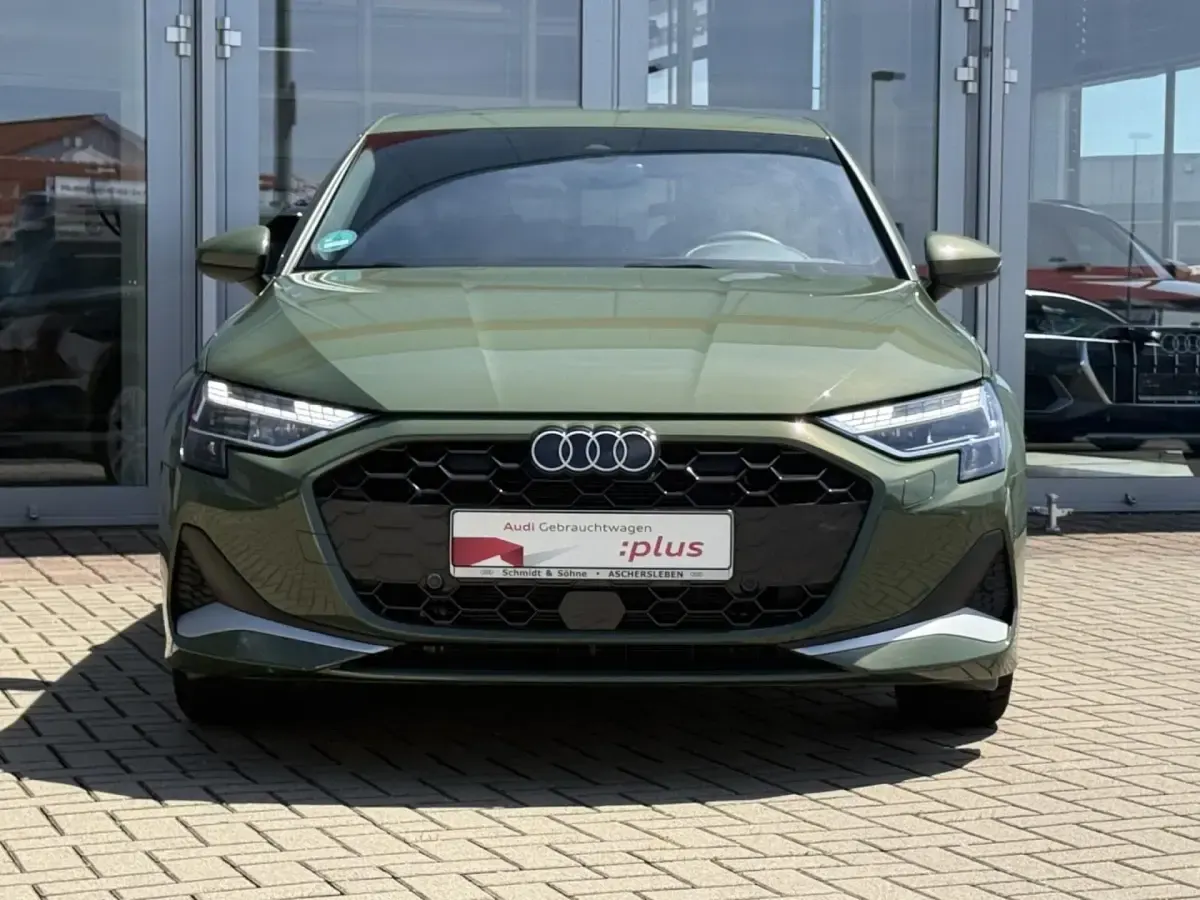Gebraucht Audi A3 Advanced Plus 150 PS (110 kW) 2025 Grün Kombi
