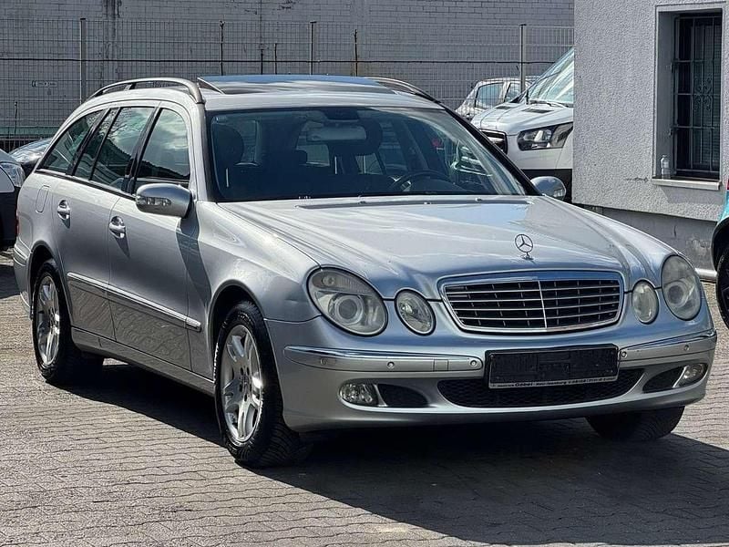 Gebraucht Mercedes E200 Elegance 163 PS (119 kW) 2005 Iridiumsilber  metalliclack Kombi