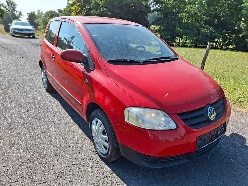Rot Gebraucht 2005 VW Fox Basis Kleinwagen | 999 € (Guter Preis) - Bild 1/4