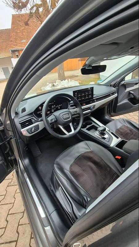 Gebraucht Audi A4 Advanced Plus 163 PS (119 kW) 2022 Grau Kombi