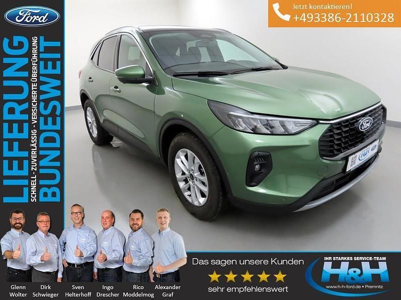 Grün Gebraucht 2024 Ford Kuga Titanium SUV | 30.780 € (Etwas zu teuer) - Bild 1/4