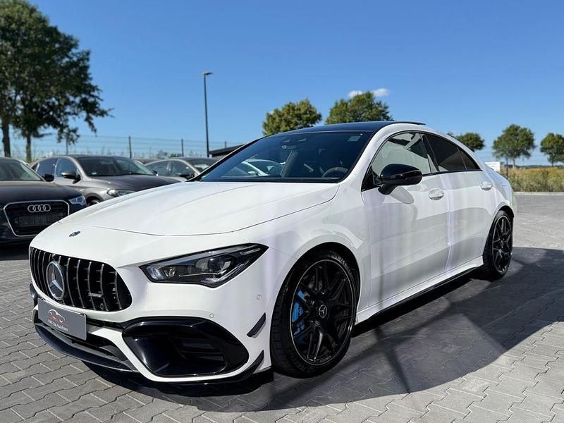 Polarweiss Gebraucht 2021 Mercedes CLA45 AMG AMG Limousine | 44.950 € (Fairer Preis) - Bild 1/4