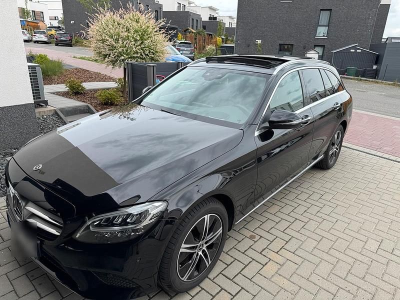 Schwarz Gebraucht 2019 Mercedes C200 Kombi | 21.499 € (Superpreis) - Bild 1/4