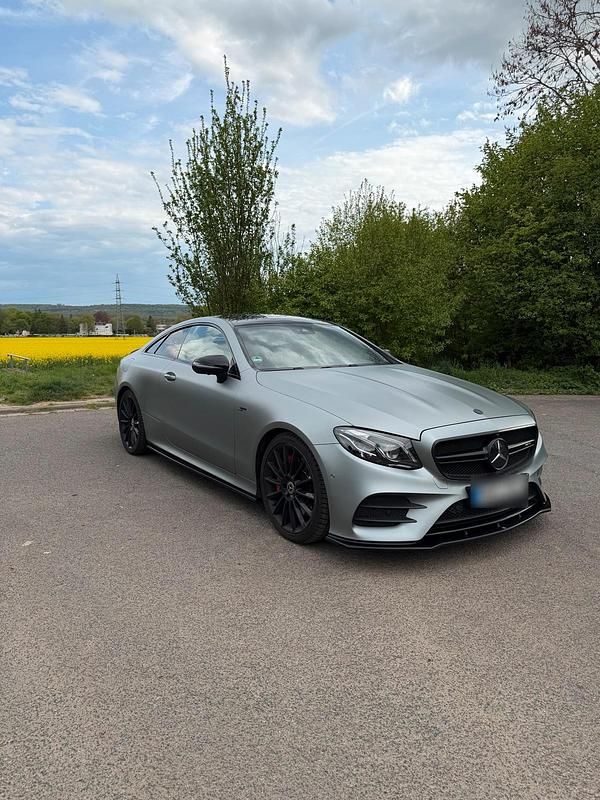Gebraucht Mercedes E350 299 PS (219 kW) 2020 Blau Coupé