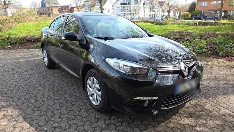 Gebraucht Renault Fluence 106 PS (77 kW) 2013 Schwarz Limousine