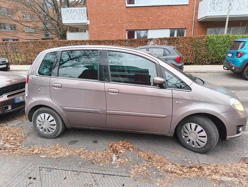 Gebraucht Lancia Musa 95 PS (69 kW) 2008 Van / Kleinbus