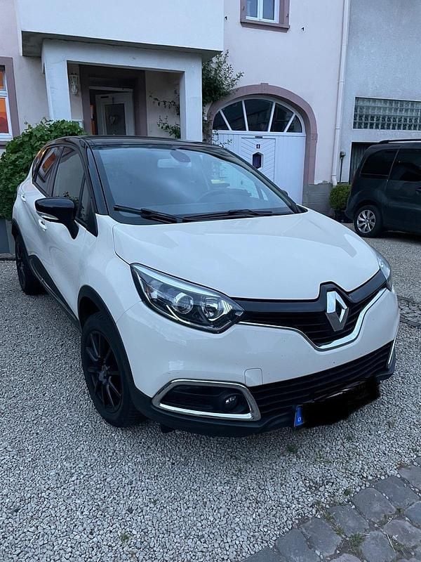 Beige Gebraucht 2017 Renault Captur Experience SUV | 8.200 € (Guter Preis) - Bild 1/4