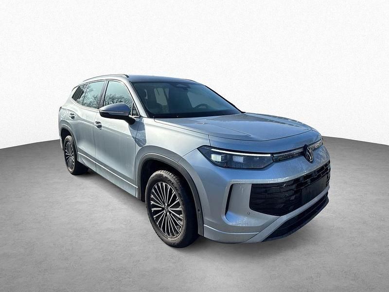 Gebraucht VW Tayron Life 193 PS (141 kW) 2025 Oyster silver metallic SUV