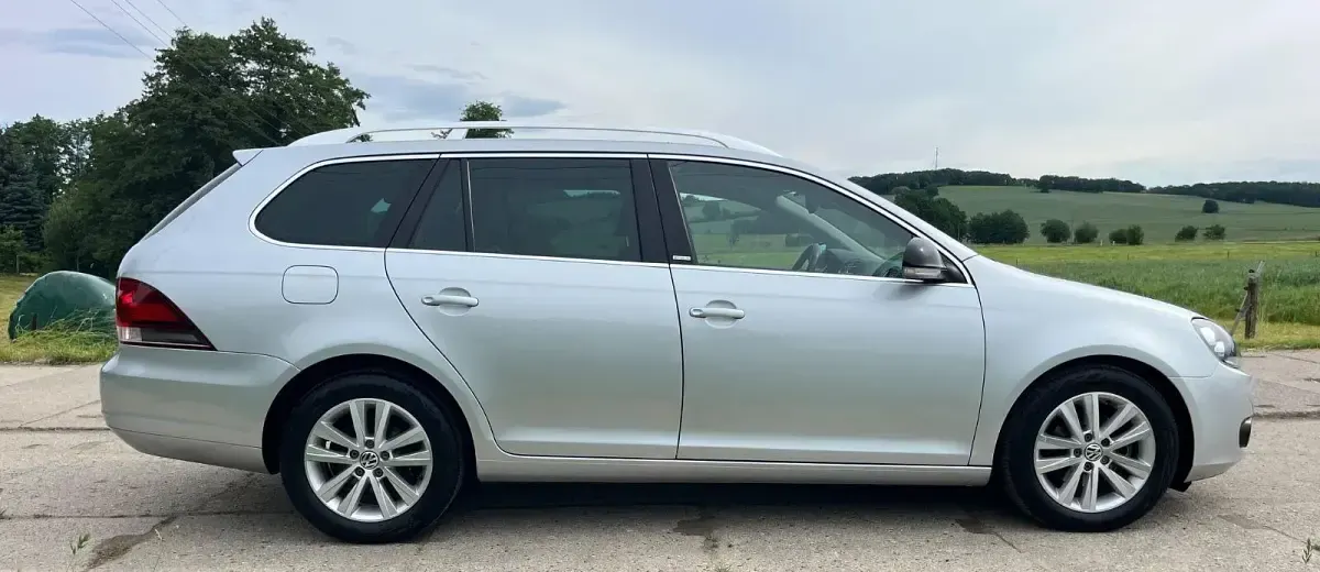 Gebraucht VW Golf VI Style 105 PS (77 kW) 2011 Silber Kleinwagen