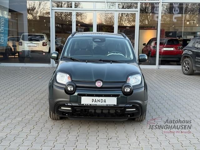 Neu Fiat Panda Cross 69 PS (50 kW) 2026 Forest green Kleinwagen