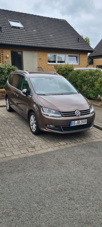 Braun Gebraucht 2011 VW Sharan Highline Van / Kleinbus | 9.900 € (Fairer Preis) - Bild 1/4