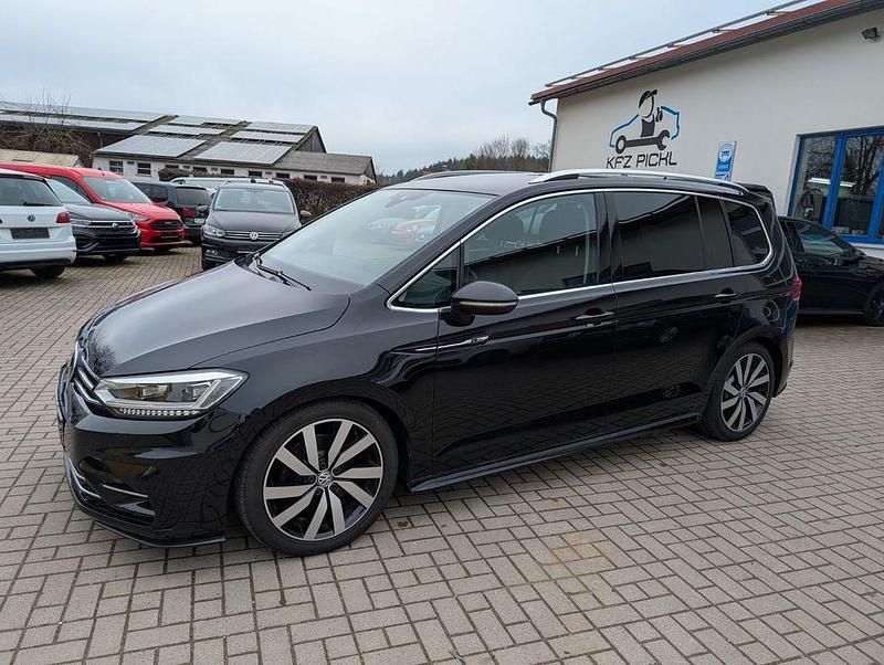 Gebraucht VW Touran Highline 190 PS (139 kW) 2016 Deepblackperleffekt Van / Kleinbus