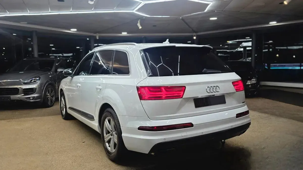 Używany Audi Q7 S-line plus 333 KM (244 kW) 2016 Biały SUV