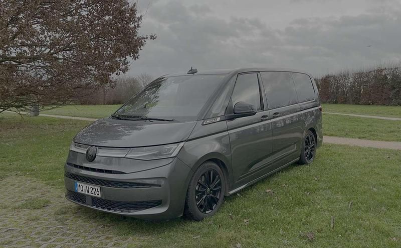Gebraucht VW Multivan Edition 204 PS (150 kW) 2023 Grau Van