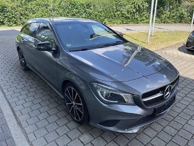 Gebraucht 2015 Mercedes CLA200 Shooting Brake Kombi | 15.789 € (Fairer Preis) - Bild 1/4