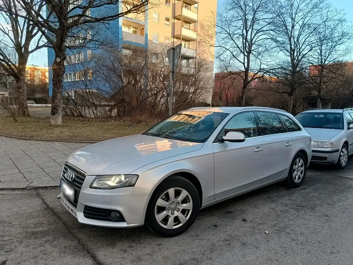 Gebraucht Audi A4 143 PS (105 kW) 2011 Grau Kombi
