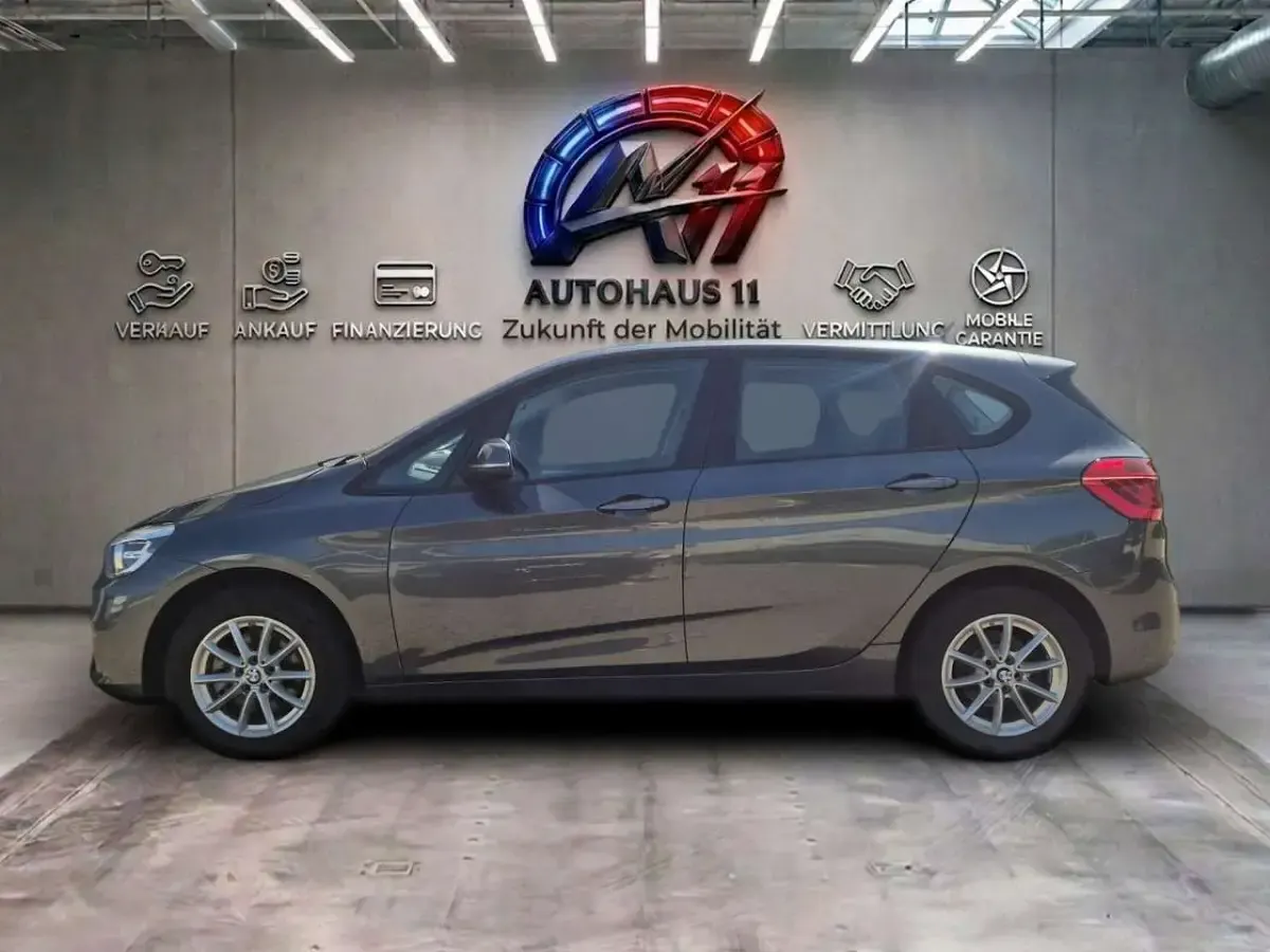 Gebraucht BMW 218 136 PS (100 kW) 2015 Grau Van / Kleinbus