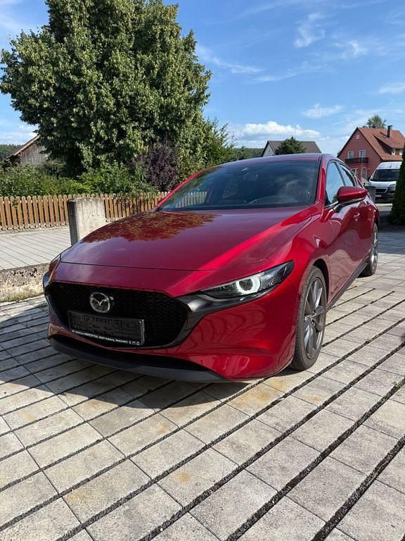Rot Gebraucht 2019 Mazda 3 Selection Limousine | 16.400 € (Guter Preis) - Bild 1/4
