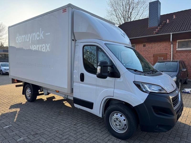 Gebraucht Peugeot Boxer 140 PS (102 kW) 2022 Weiß Van