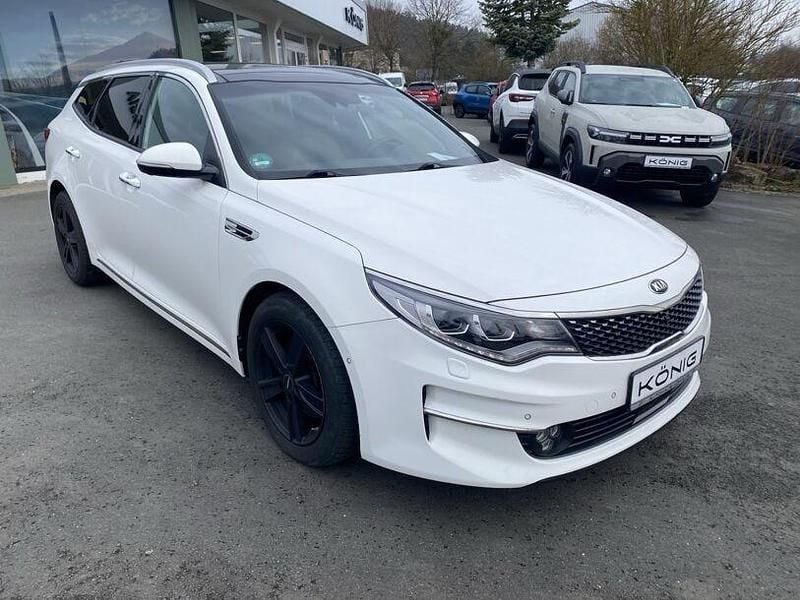 Gebraucht Kia Optima 141 PS (103 kW) 2017 Weiß Kombi