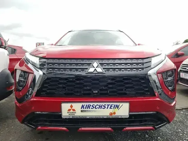 Gebraucht Mitsubishi Eclipse Cross Top 188 PS (138 kW) 2022 Rot SUV