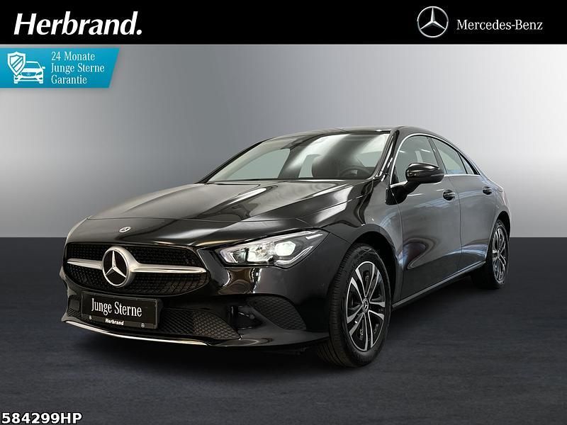 Schwarz Gebraucht 2023 Mercedes CLA250e Progressive Limousine | 29.990 € (Fairer Preis) - Bild 1/4