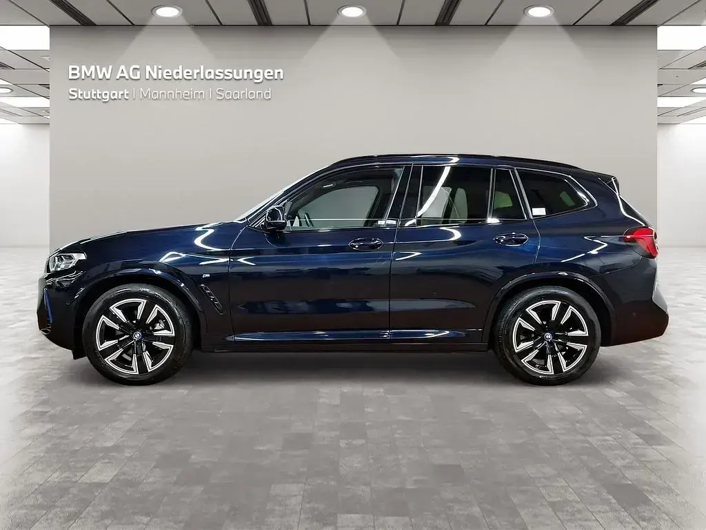 Gebraucht BMW iX3 M Sport 210 kW (286 PS) 2023 Schwarz SUV