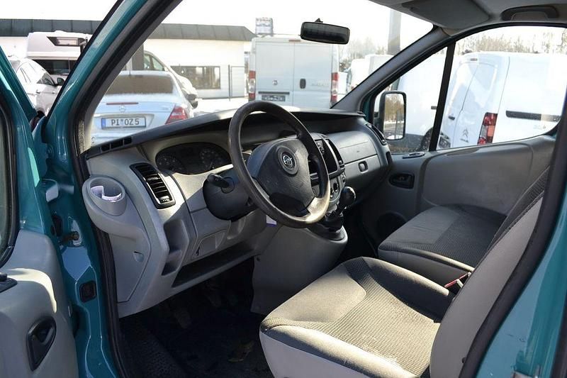 Gebraucht Opel Vivaro 114 PS (83 kW) 2008 Grün Van / Kleinbus