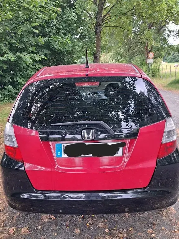 Gebraucht Honda Jazz 99 PS (72 kW) 2010 Rot Kleinwagen