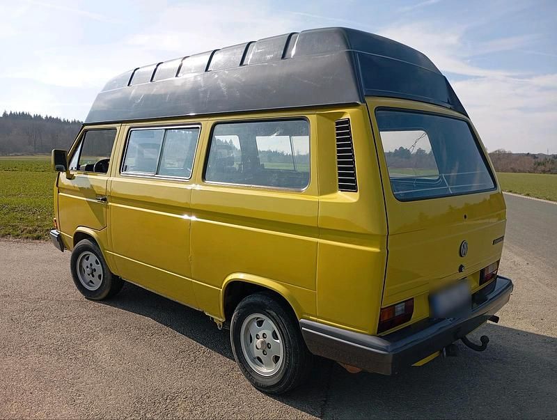 Second-hand VW Multivan 95 CP (69 kW) 1989 Galben Monovolum