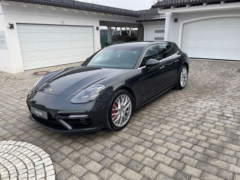 Grau Gebraucht 2019 Porsche Panamera Turbo Sport Turismo Limousine | 88.500 € (Fairer Preis) - Bild 1/4