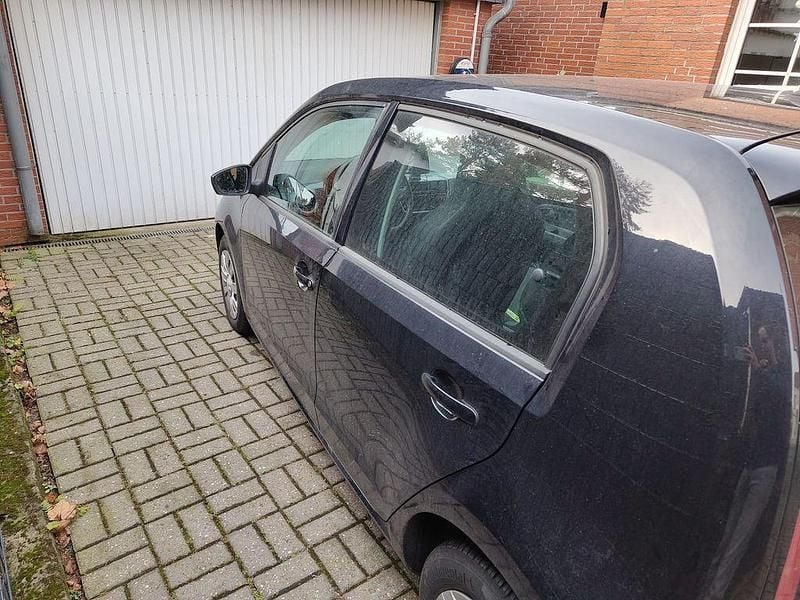 Gebraucht VW e-up! Style 61 kW (83 PS) 2022 Schwarz Kleinwagen